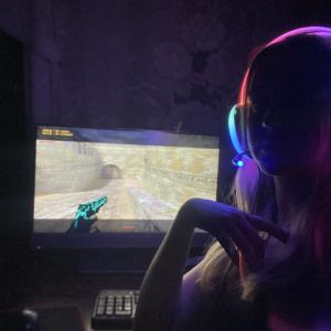 СНИКЕЕРС
